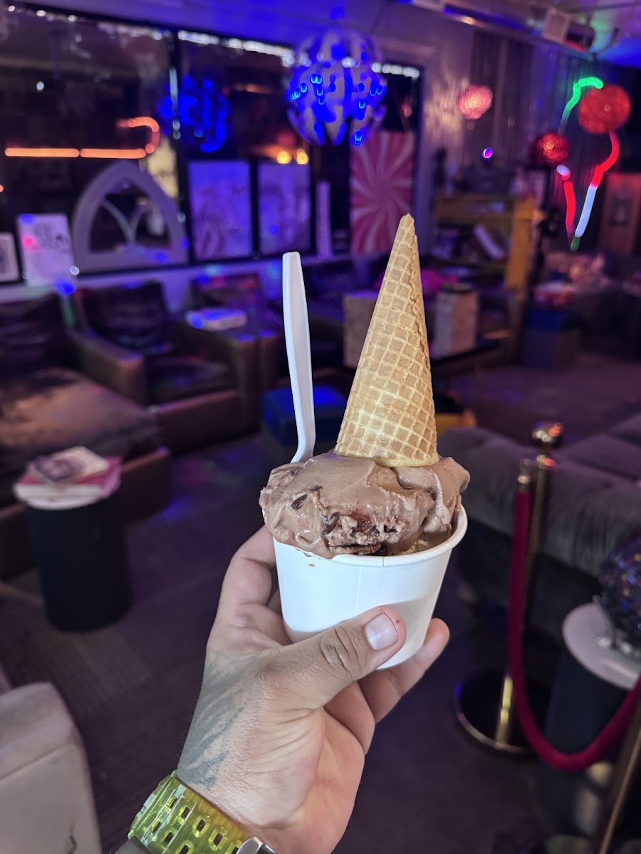 LIX Uptown Ice Cream Photo 10