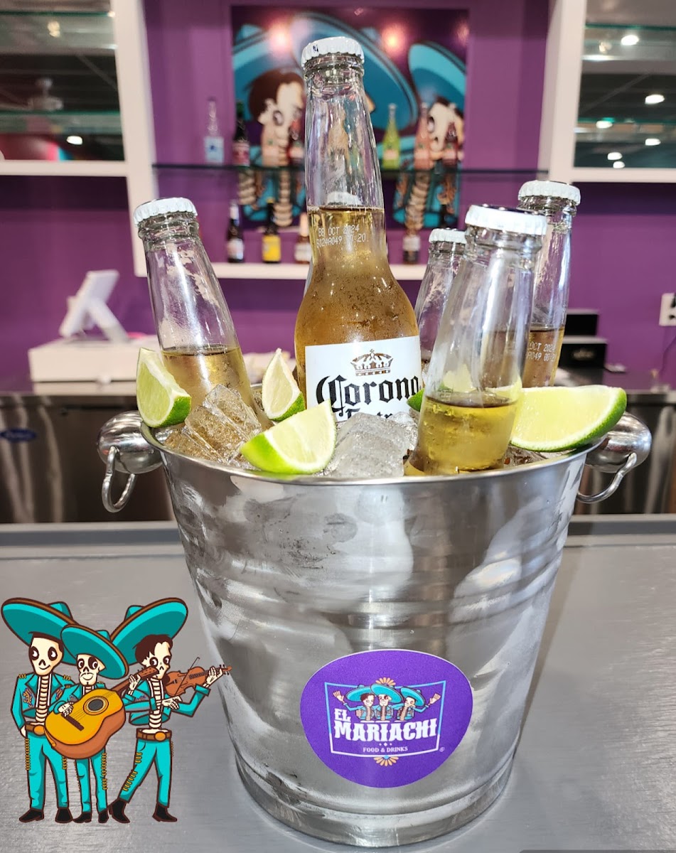 El Mariachi Restaurant & Bar Photo 3