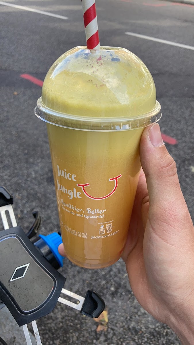Ginger and Lime Juice Bar Photo 5