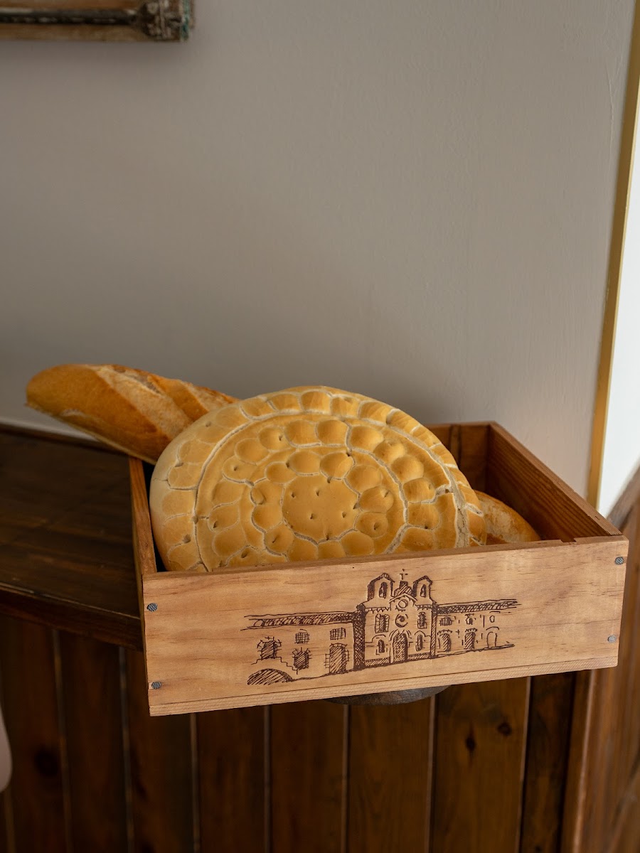 El Patio Bar con Cocina Photo 8