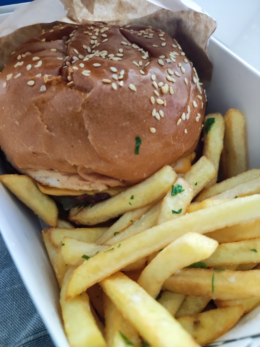 KronBurger Coresi Brasov Photo 6