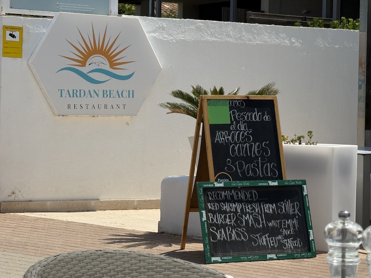Tardan Beach | Restaurant | Colonia de Sant Pere Photo Menu 2