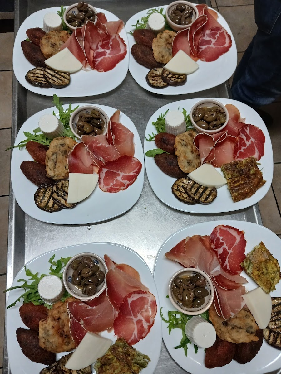 Trattoria Pizzeria da Pagliaro & Bar Sole Photo 3