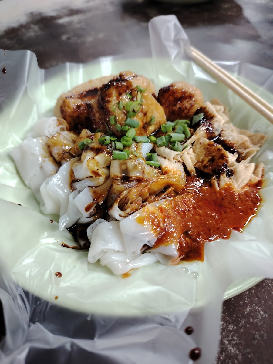 Chow Sun Yuk Cheong Fun 周新旭猪肠粉
