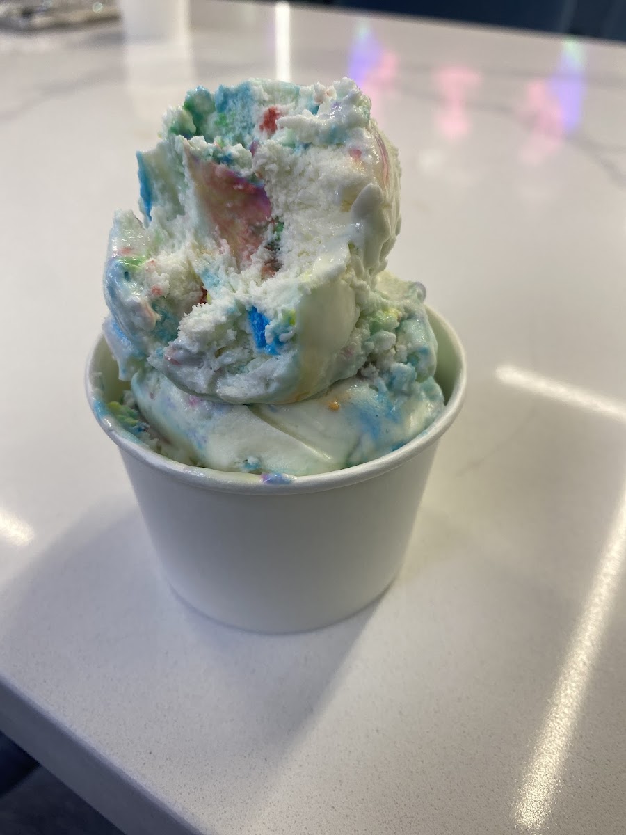 Royal Gelato Cafe Photo 4