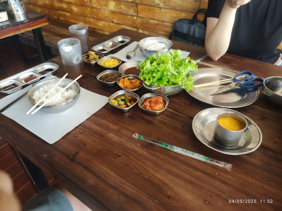 Jinja Korean Resto Photo 3