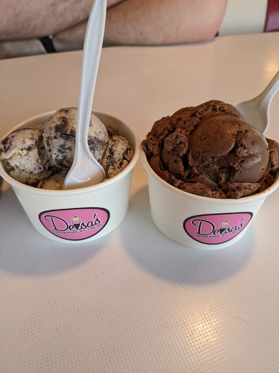 Delsa's Ice Cream Parlour Photo 10