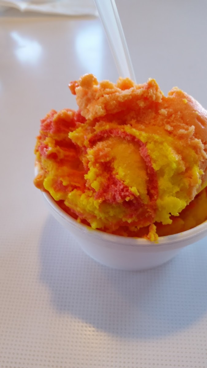 Delsa's Ice Cream Parlour Photo 7