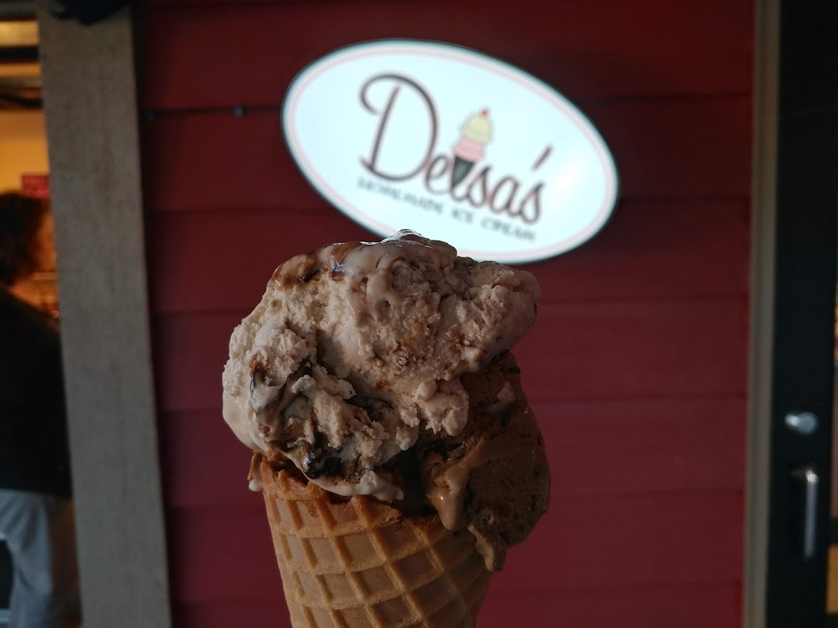 Delsa's Ice Cream Parlour Photo 8