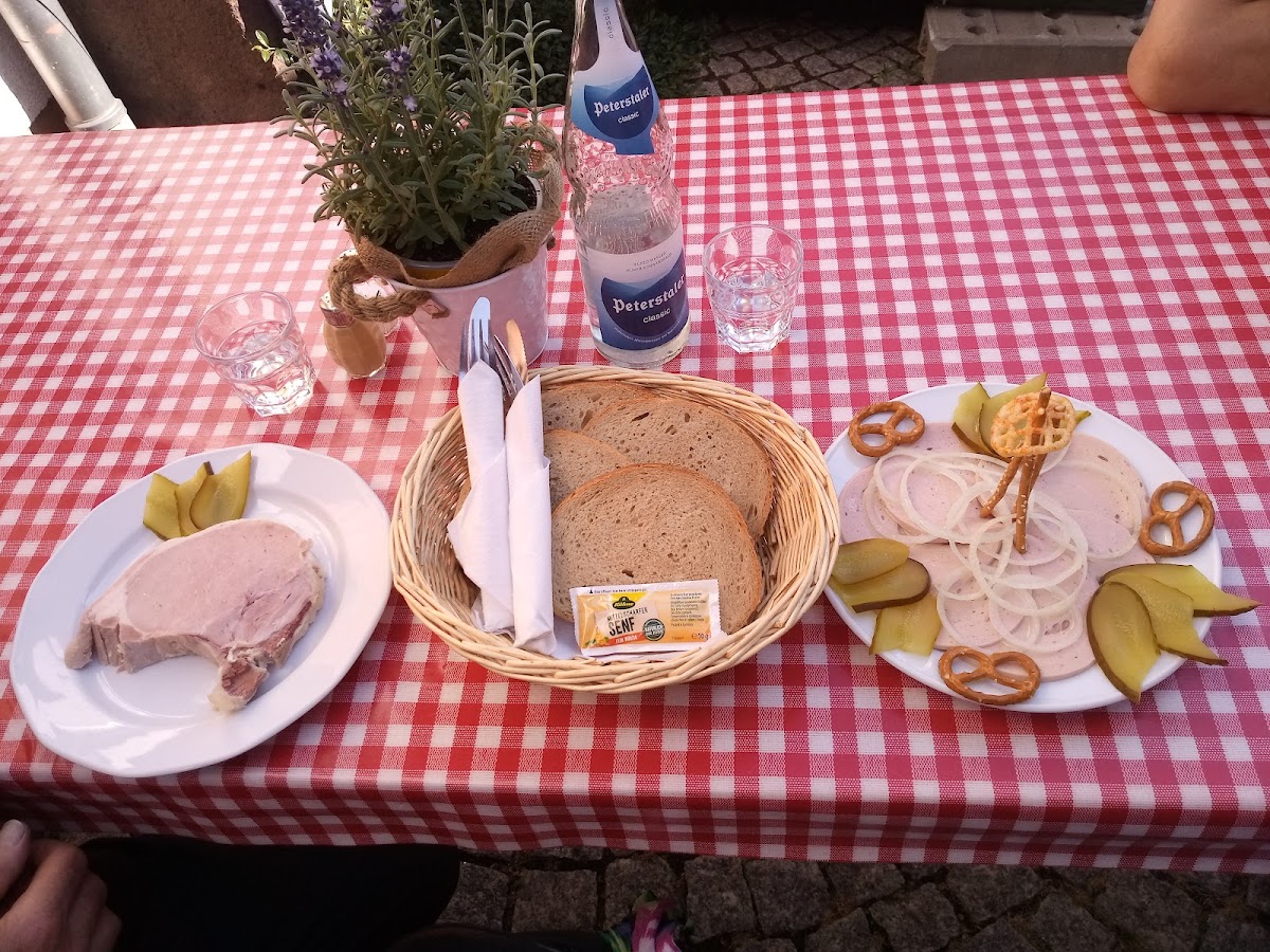 Rainer Durst Straussenwirtschaft Photo 4