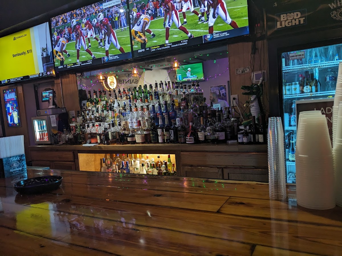 Whiskey Bar & Grill Photo 3