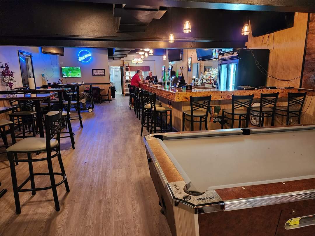 Whiskey Bar & Grill Photo 6