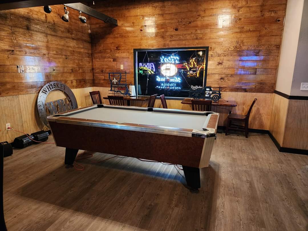 Whiskey Bar & Grill Photo 7