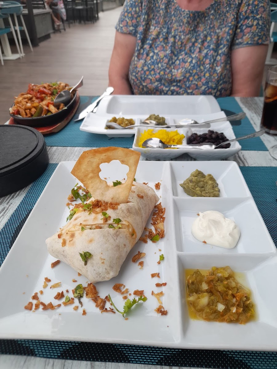 Sushi Tex Mex Photo 10