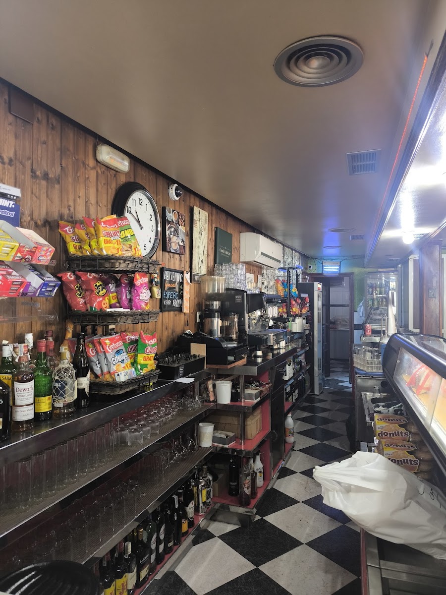 Cafe Bar Cuatro Caminos
