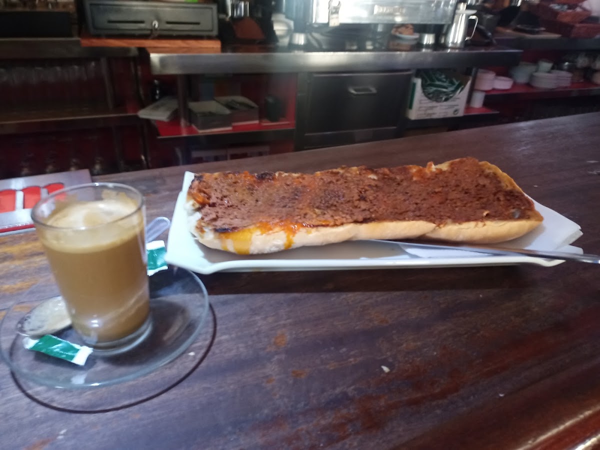 Cafe Bar Cuatro Caminos Photo 5