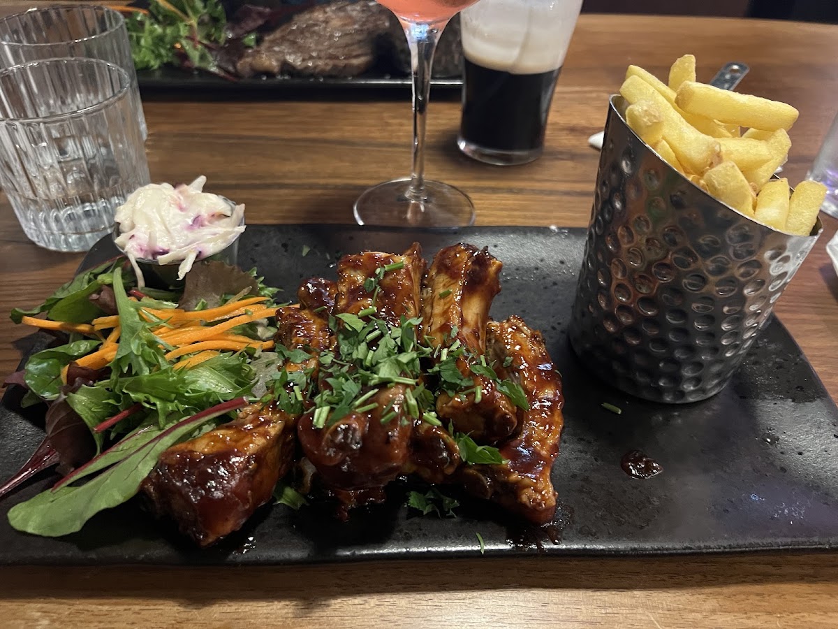 London Road Bar & Grill Photo 9