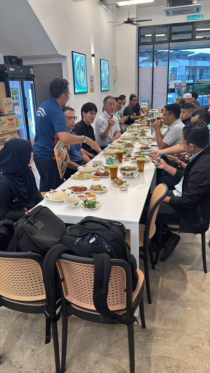 NASI AYAM HAINAN-ANAK KAMPUNG