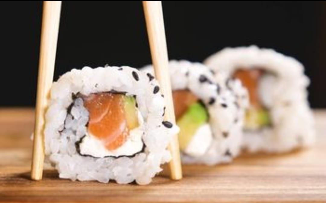 Wakame Sushi & Asian Fusion Photo 7