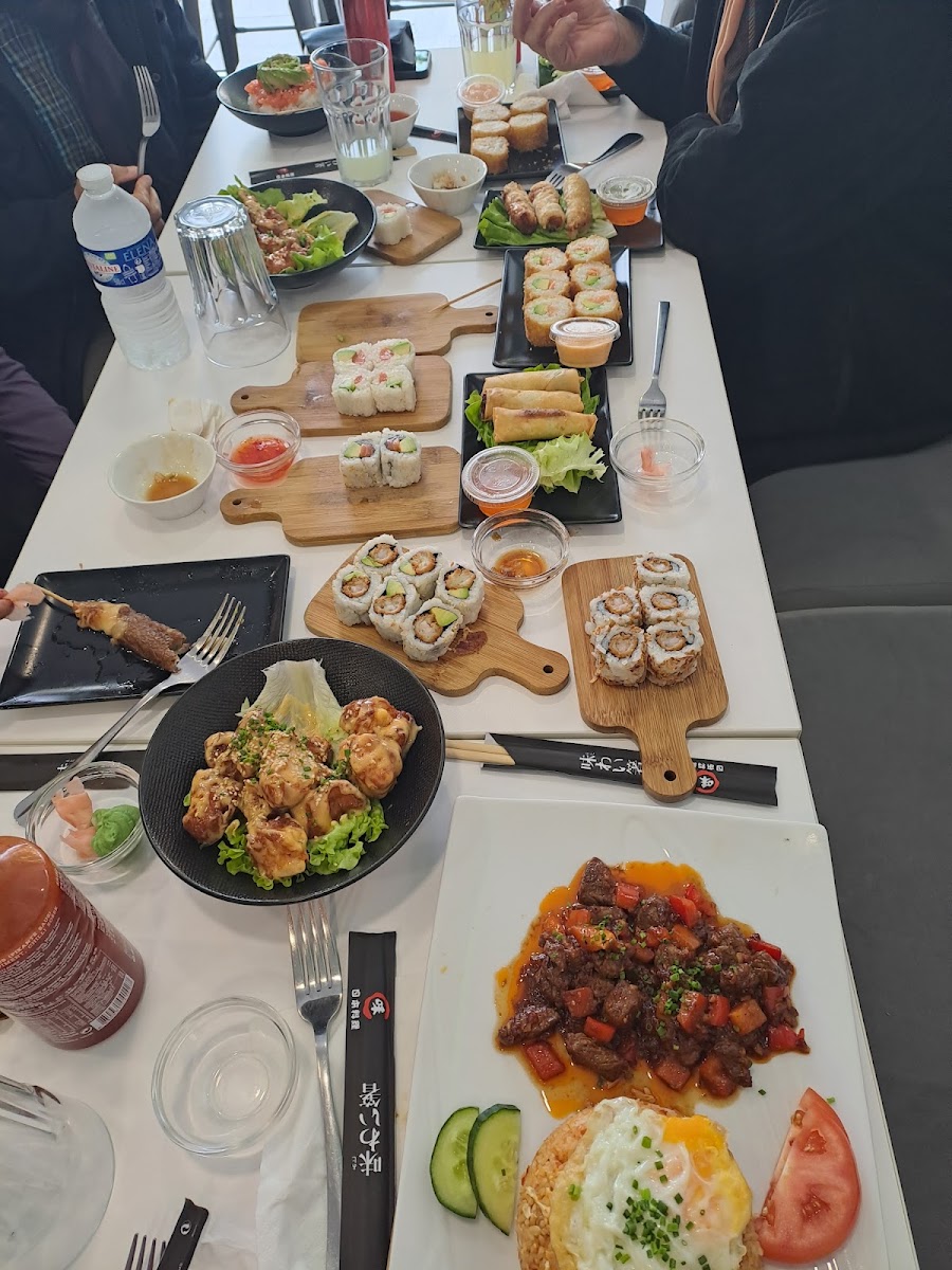 Sushi Boxx Orly Photo 4