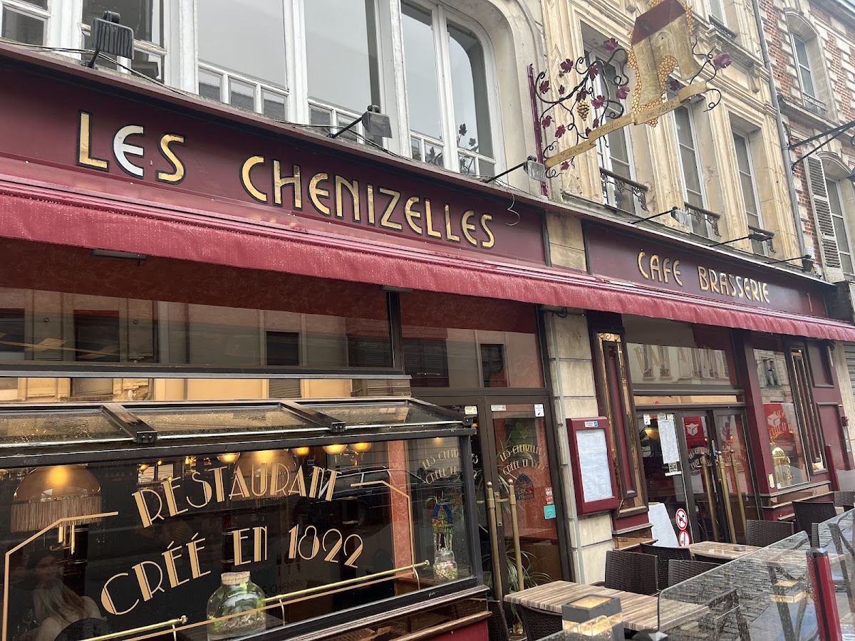 Les Chenizelles
