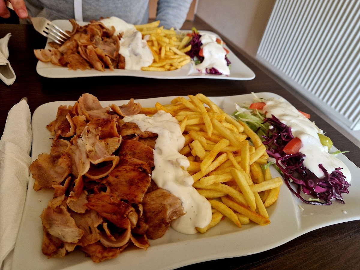Serhat Döner & Pizza Photo 2