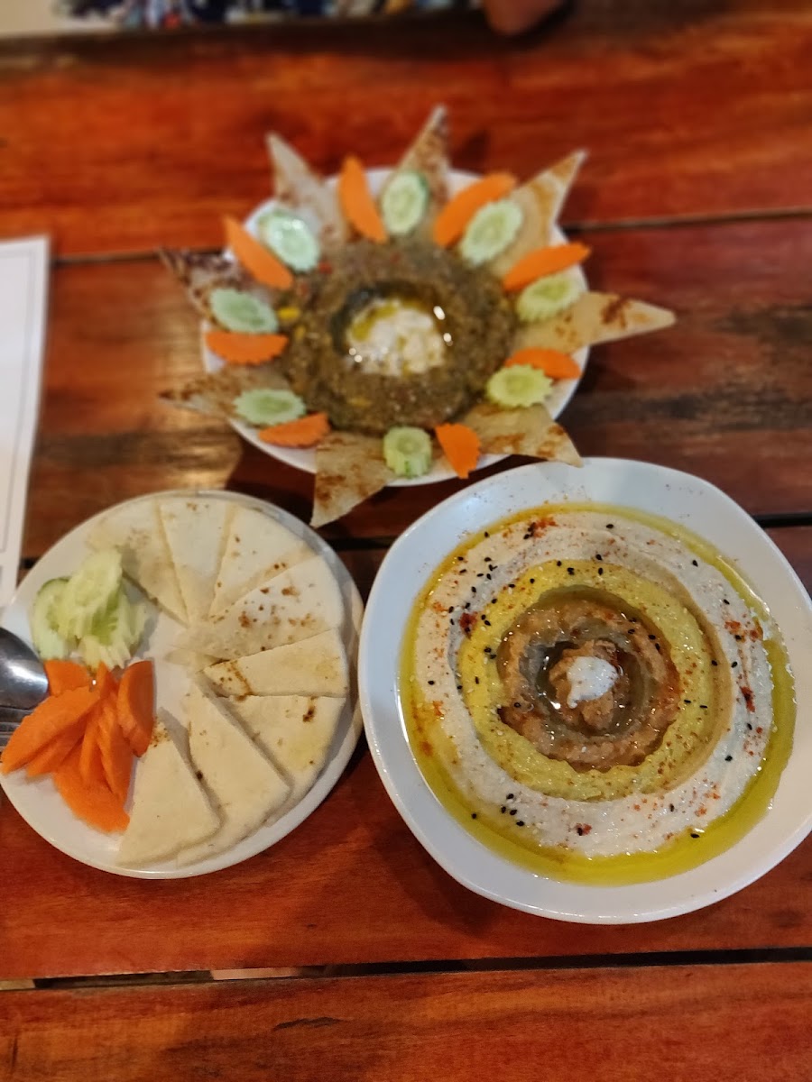 Loro Loco Pizza Cuisine Restaurant Photo 8