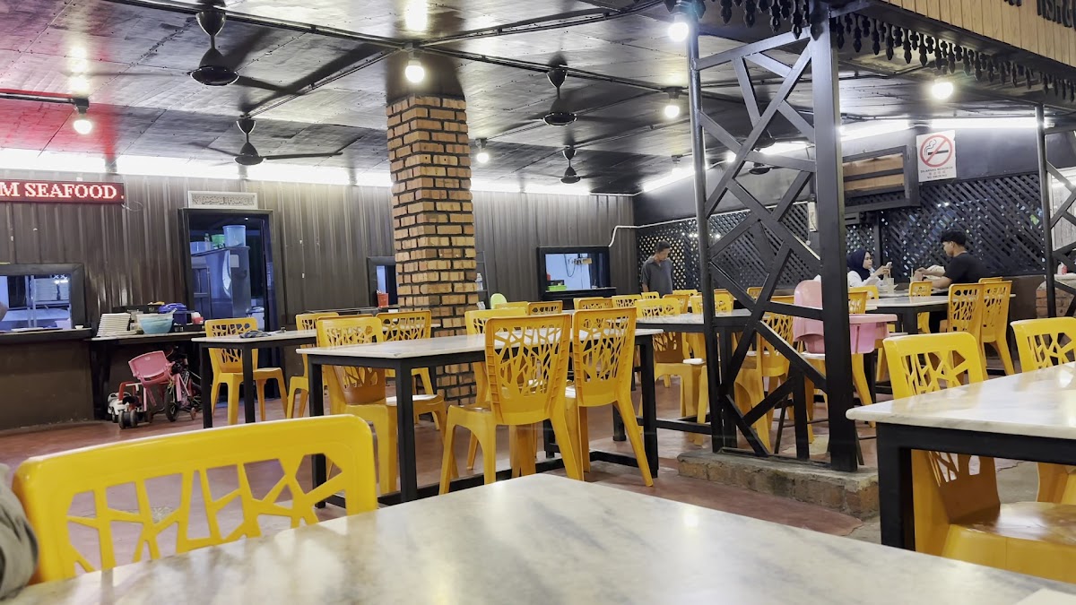 Damia Tomyam Western Food, Kamunting