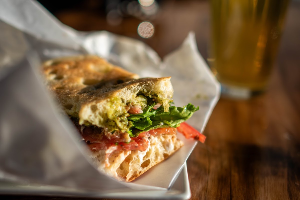 Swan Dive Sandwiches + Bar Photo 8