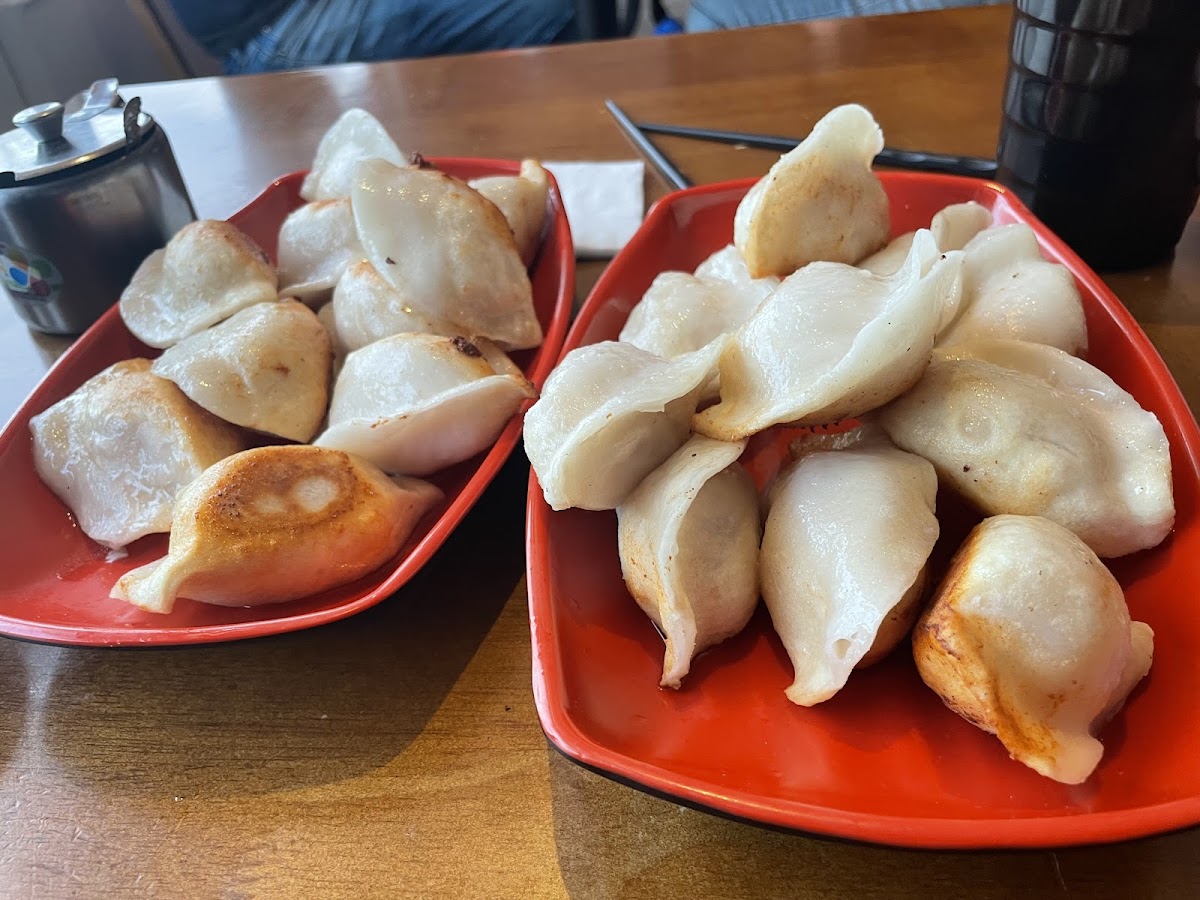 Yang Yang Noodle & Dumpling Photo 4