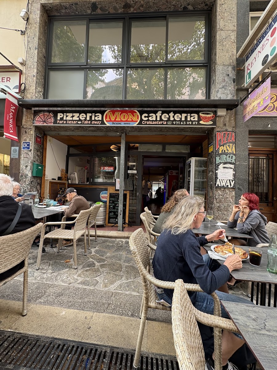 Pizzeria el Món