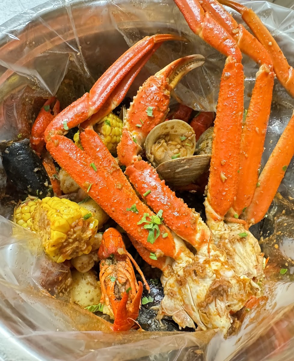 Red Cajun and Grill Photo 10