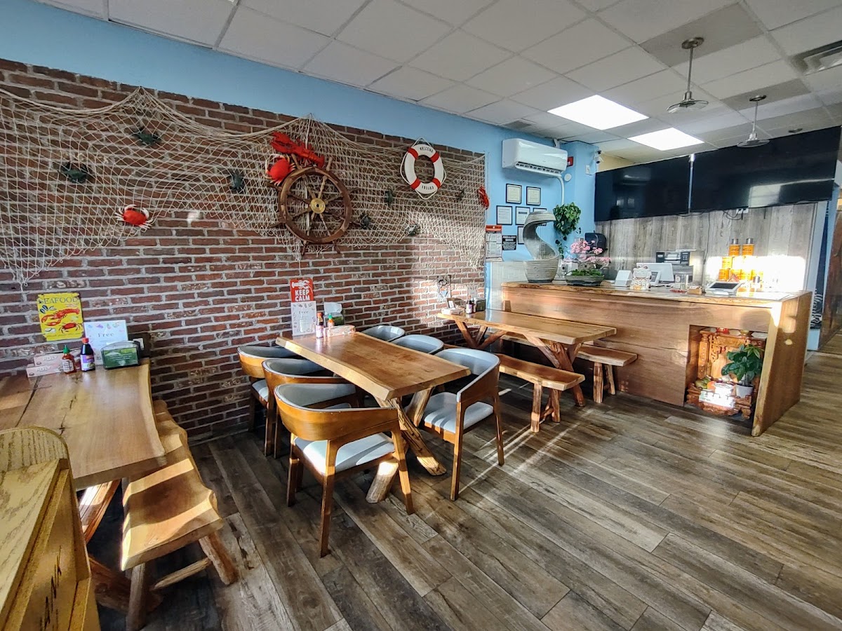 Red Cajun and Grill Photo 6