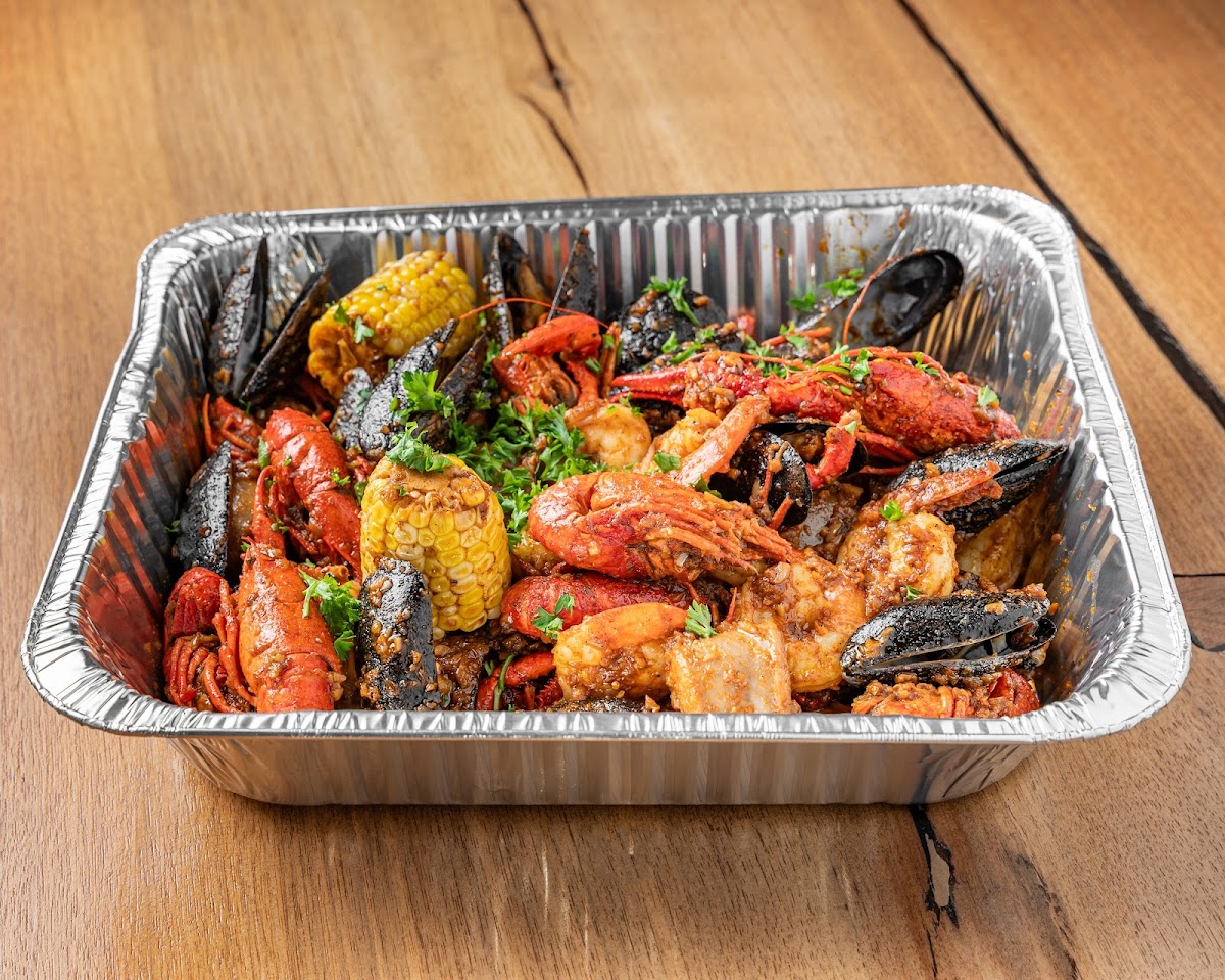 Red Cajun and Grill Photo 9