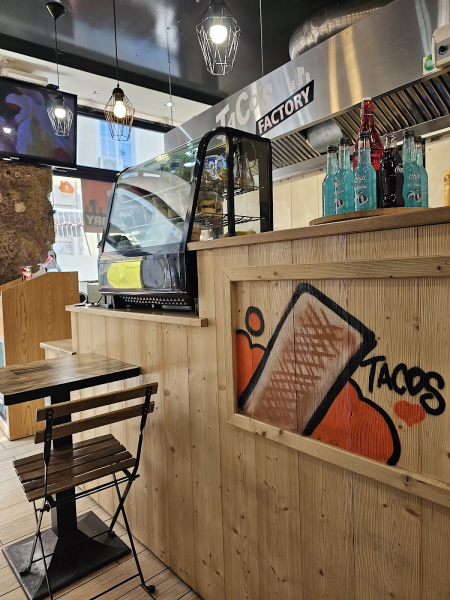 Taco's Factory Photo 4