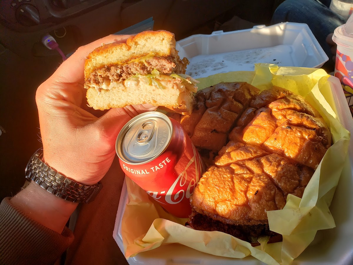 BJ's Drive-In Photo 10