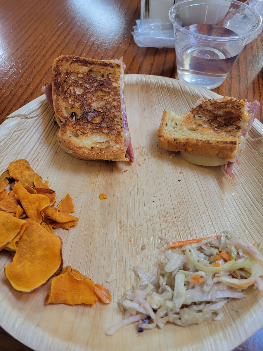 Olive Branch Eatery & Retail Photo 10