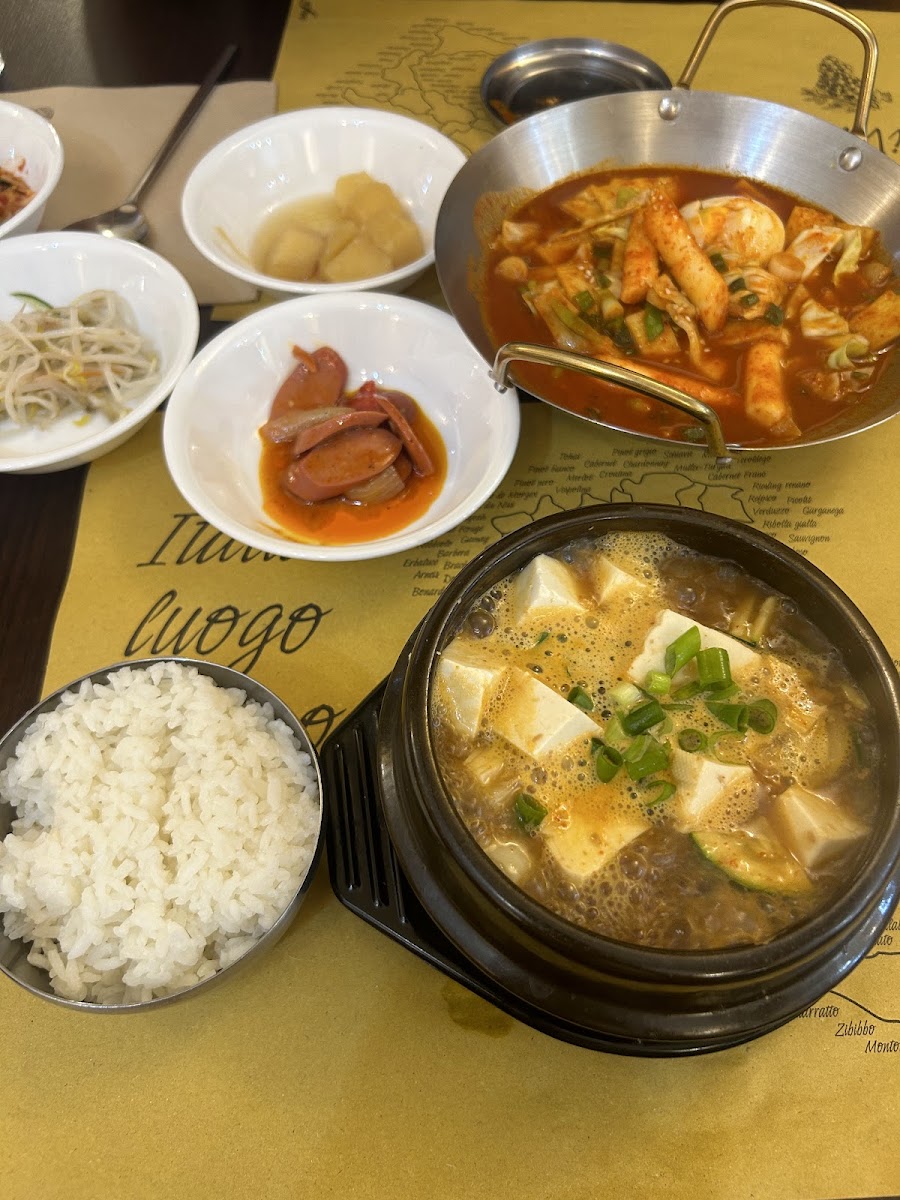 Seoul Restaurant Photo 3
