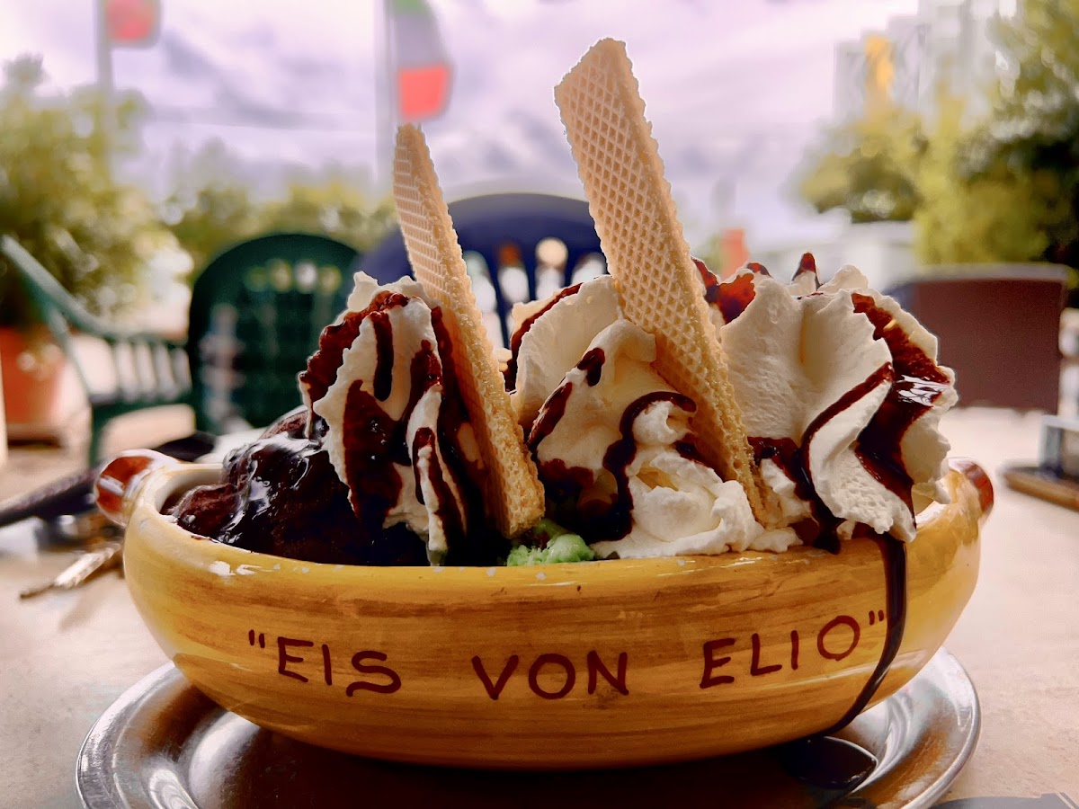 Elio Eis Photo 5