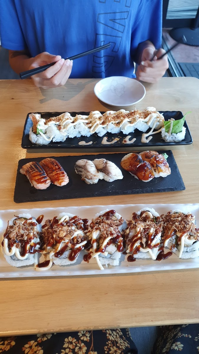 Maneki Japanese Restaurant Photo 7