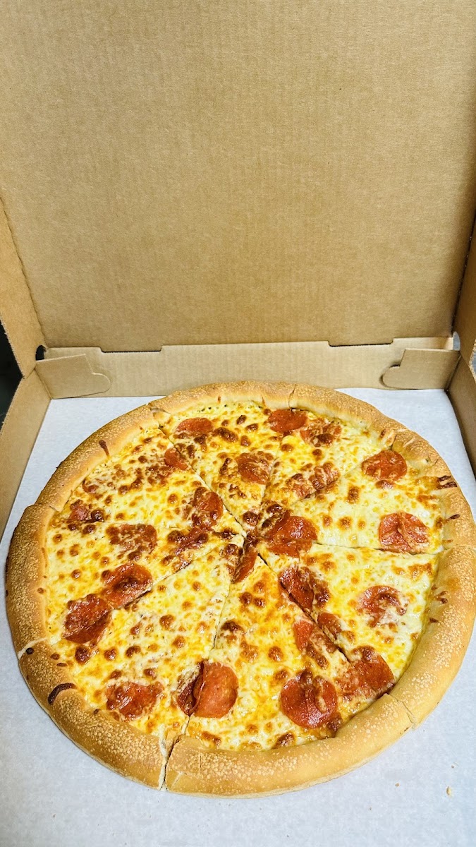George's Pizza warren Photo 5