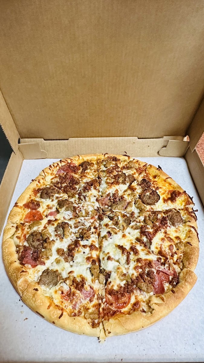 George's Pizza warren Photo 6