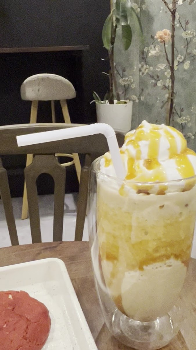 Toyo Café Photo 2