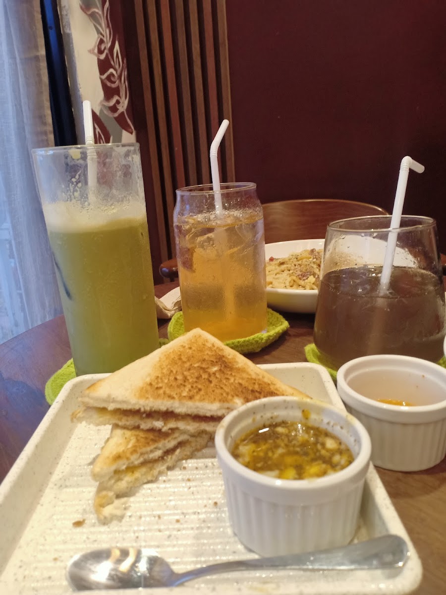 Toyo Café Photo 5