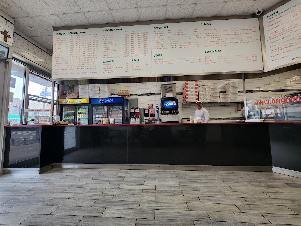 Three Boys From Italy Pizzaria Photo Menu 8