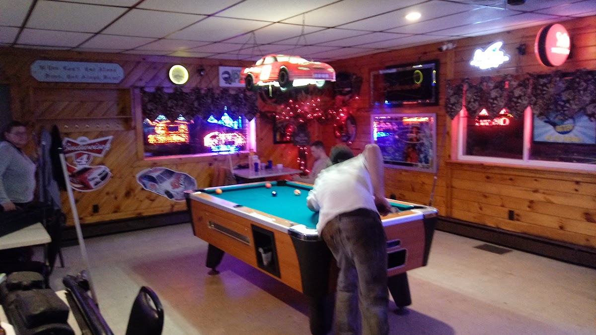 Crossroads Tavern Photo 3