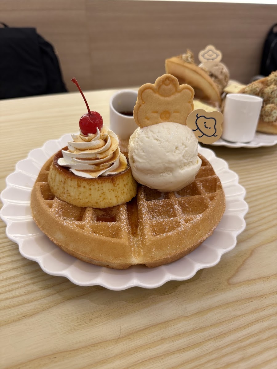 Fluffed Cafe @ Petaling Street Photo 3