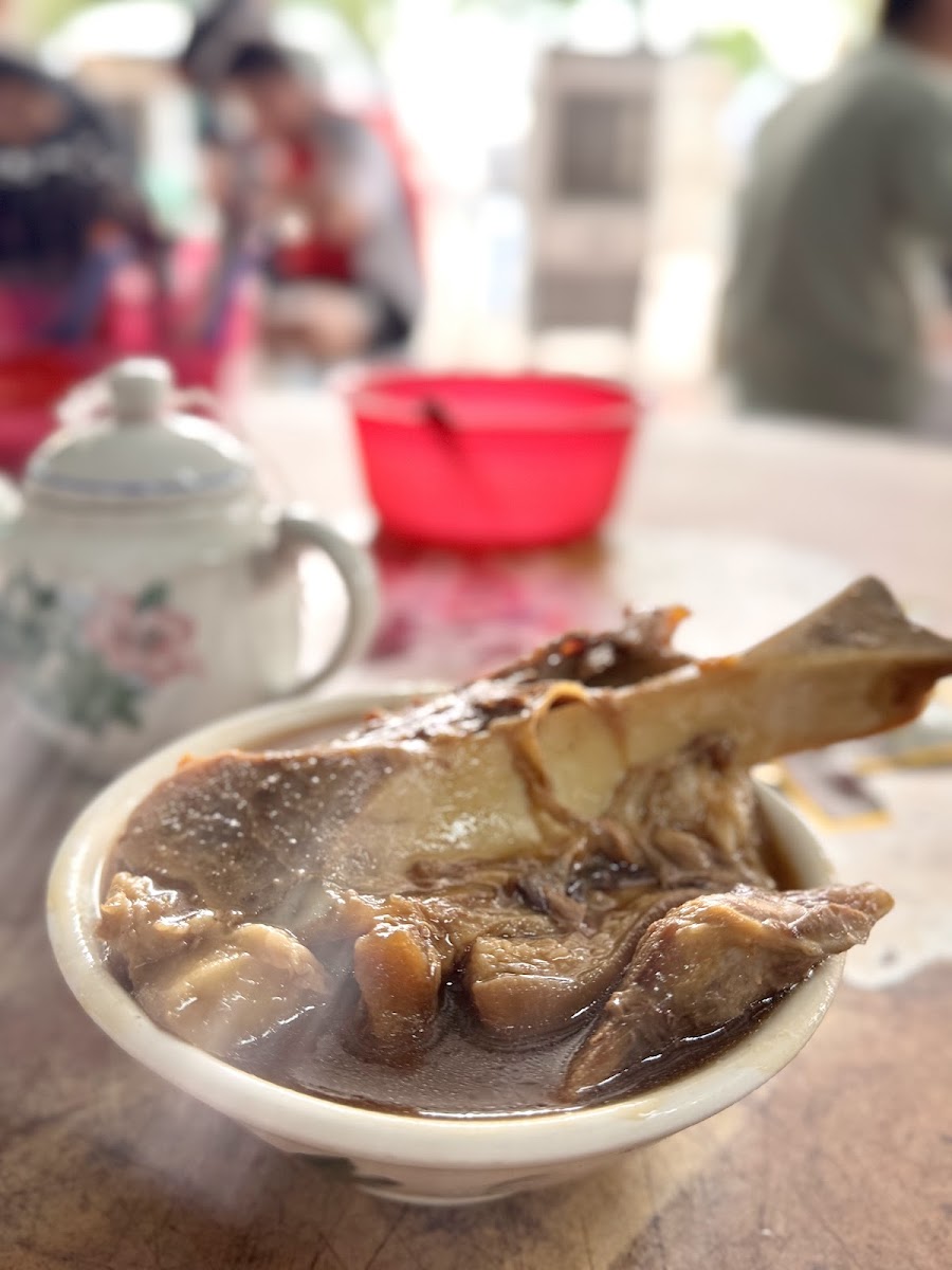Batu Belah Boon Hua Restaurant (汶华肉骨茶) Bak Kut Teh Photo 3