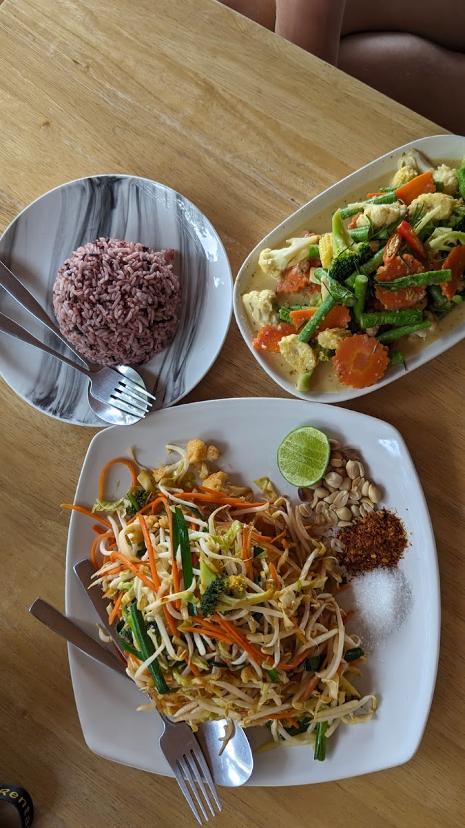 Tree House Cafe Photo 5