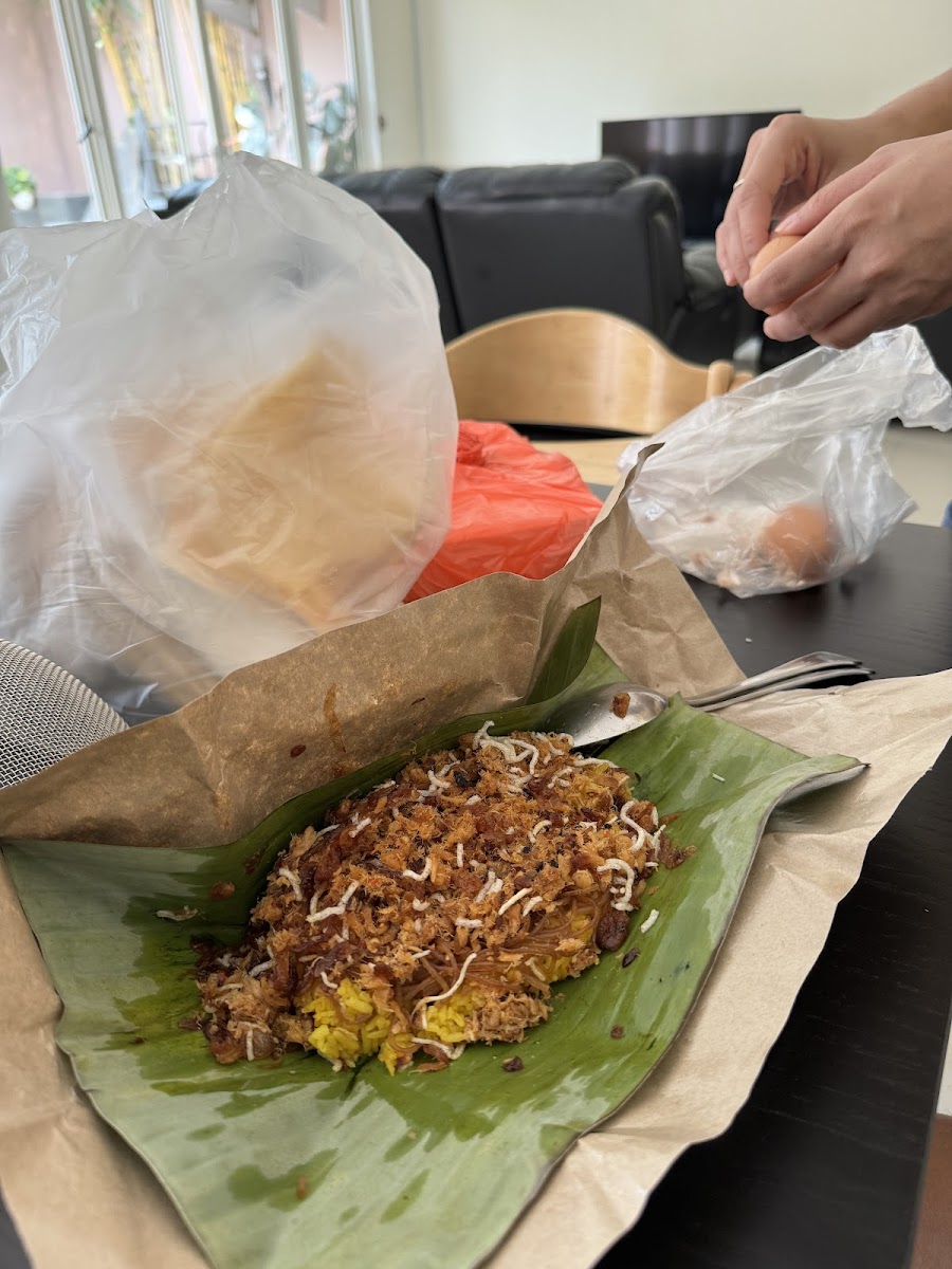 Nasi Kuning Ci' Hoa Photo 6